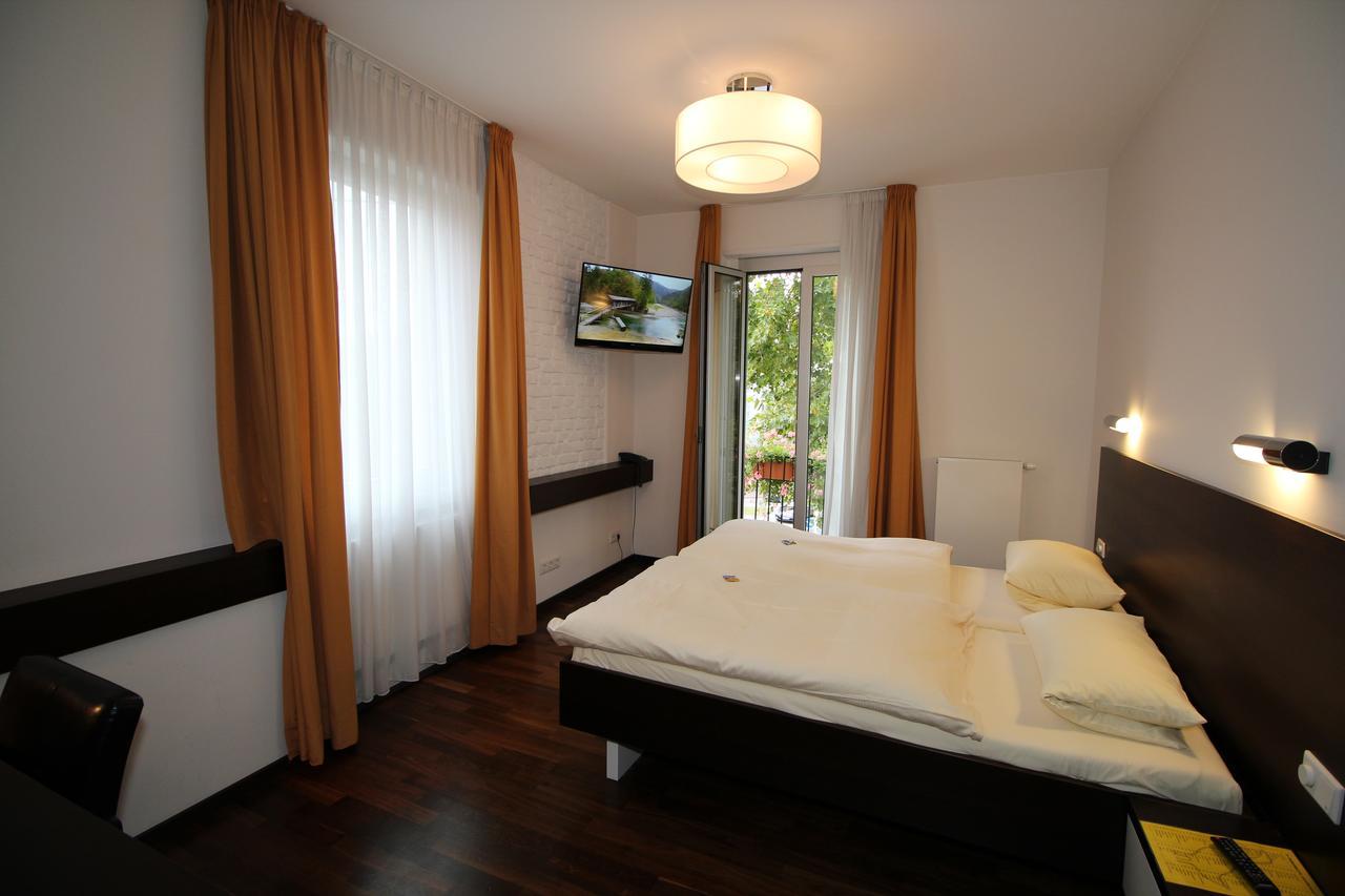 Hotel Goldene Gans Манхайм Екстериор снимка
