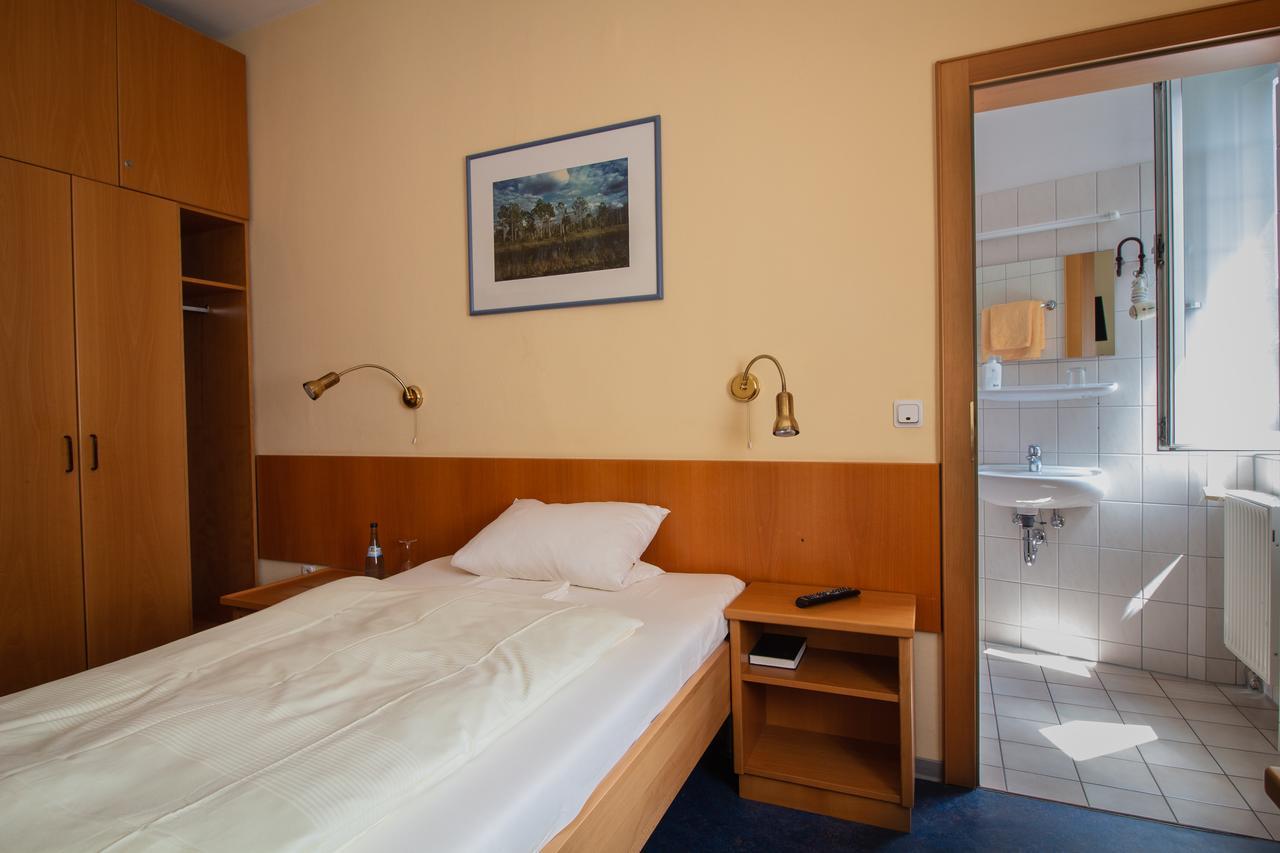 Hotel Goldene Gans Манхайм Екстериор снимка