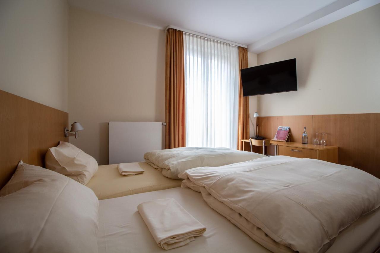 Hotel Goldene Gans Манхайм Екстериор снимка